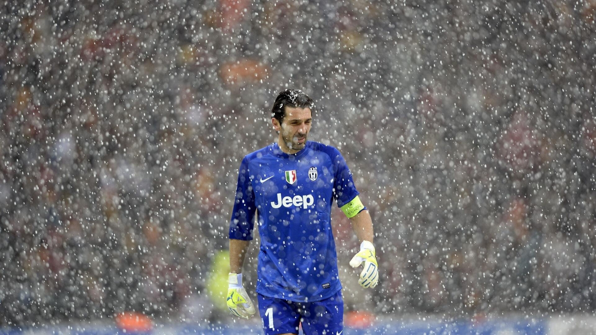 德国男子81公斤级举重选手在决赛中获得第九名，德国女子举重运动员